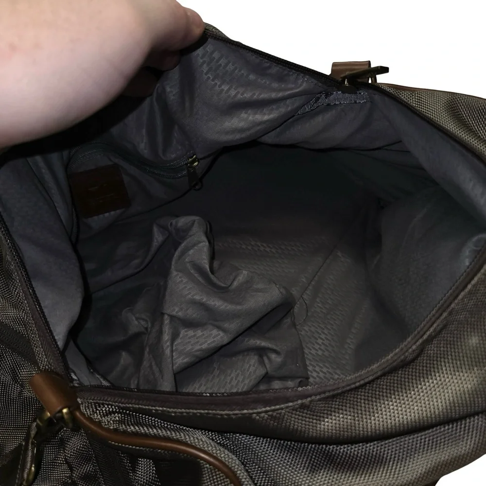 Cutter & Buck Bainbridge Traveler Leather Handle Duffel Bag 20”‎ Green